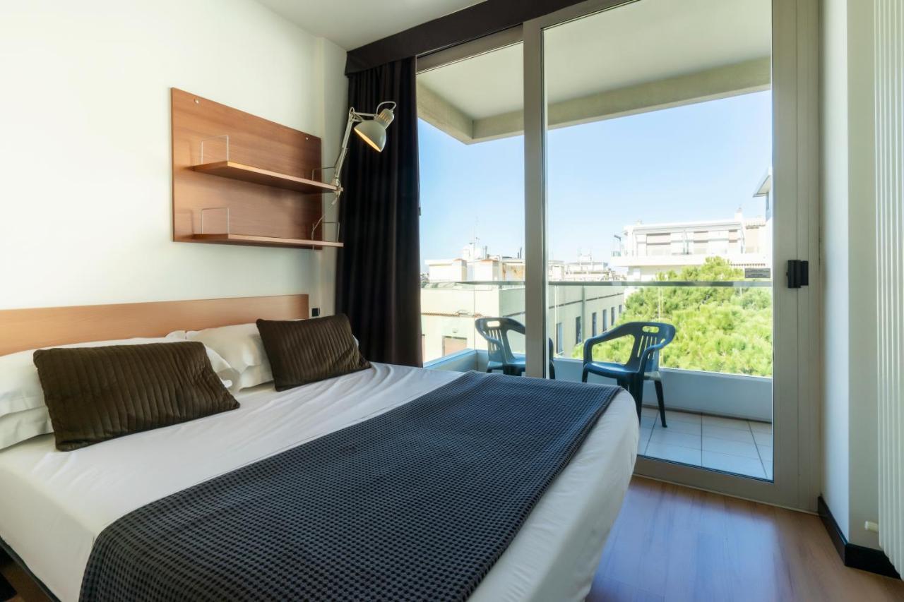Hotel Cristallo Rimini Eksteriør bilde