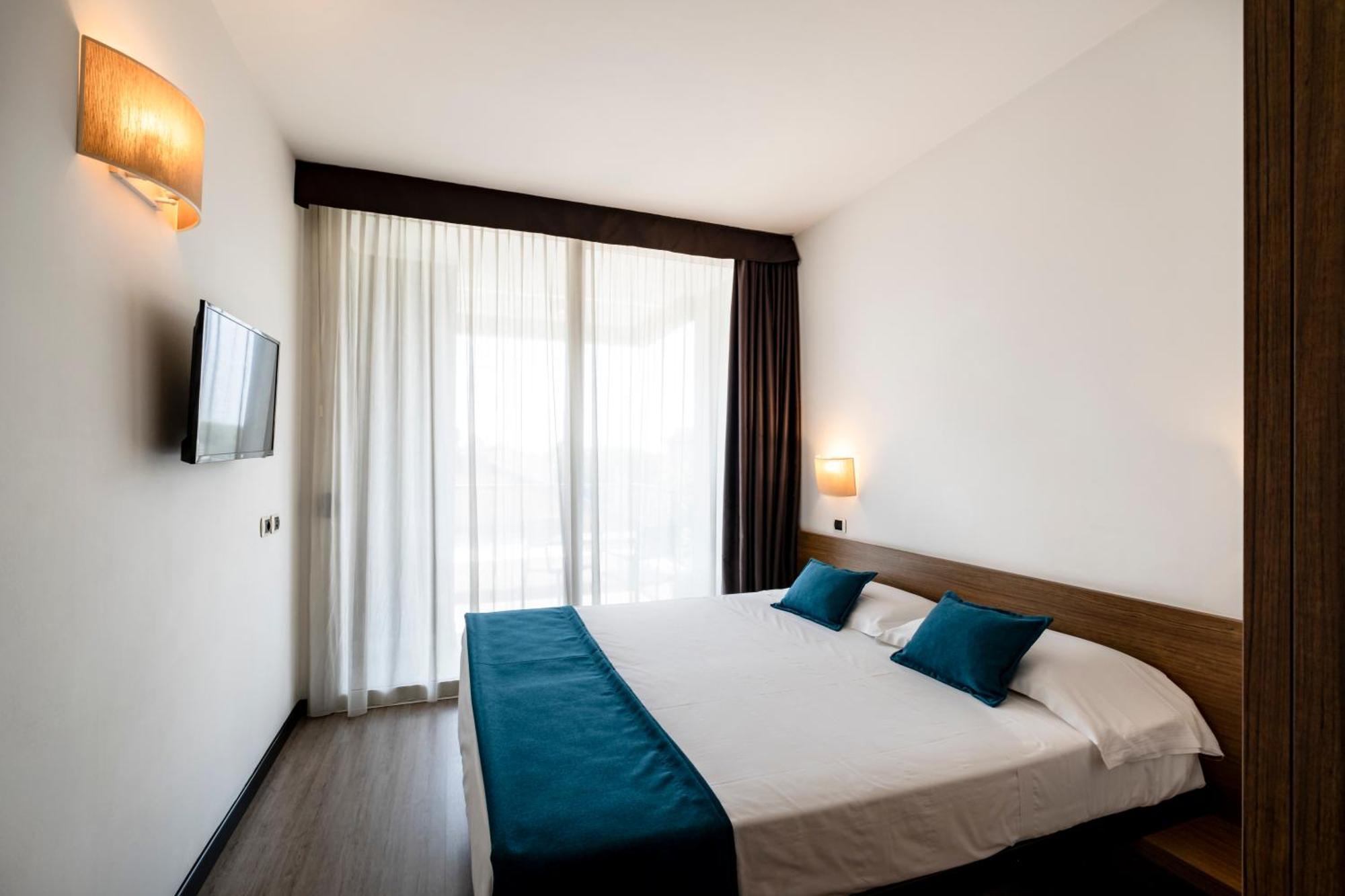 Hotel Cristallo Rimini Eksteriør bilde