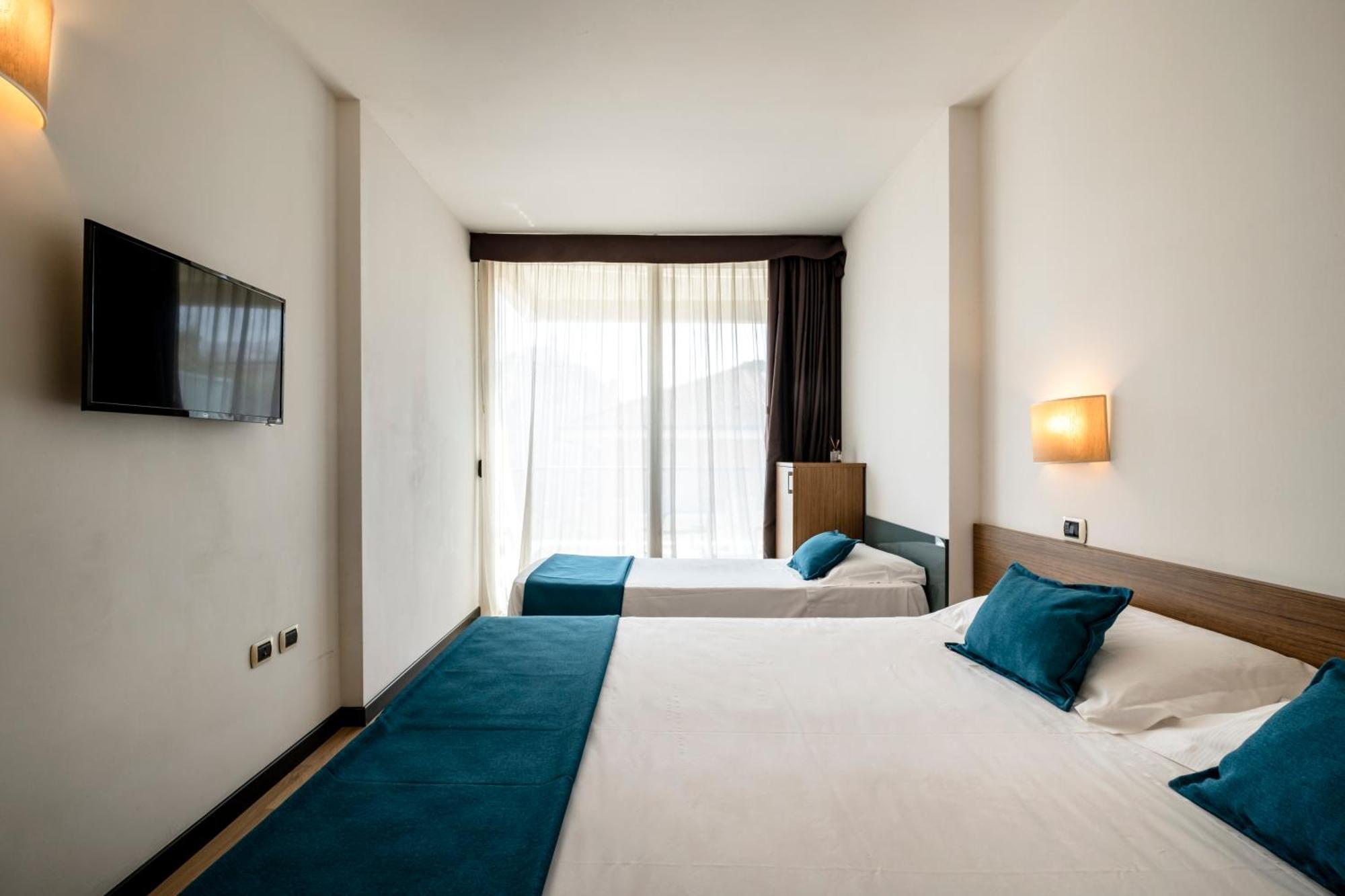 Hotel Cristallo Rimini Eksteriør bilde